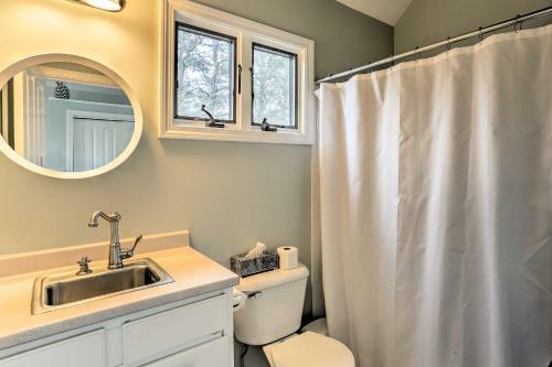 Stylish Wellfleet Home With Patio On 2 Private Acres!