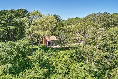 Stylish Wellfleet Home With Patio On 2 Private Acres!