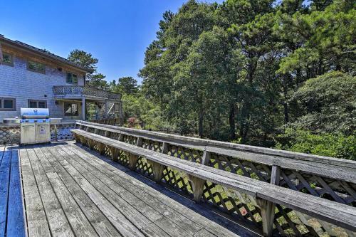 Darling Wellfleet Cottage Walk To Chipmans Cove!