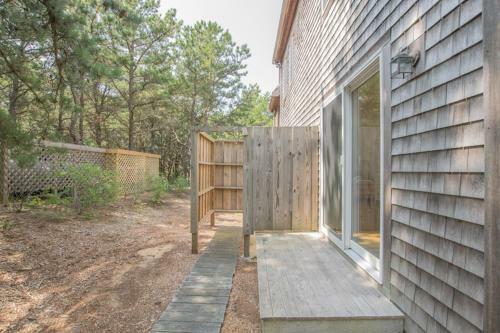 311 Modern Architectural With Ocean Views And Five Decks On Lt Island