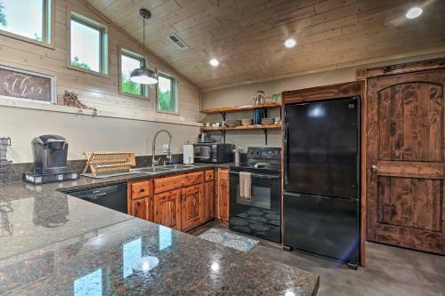 Modern Farmhouse On 80 Acres - 2 Mi To Beach!