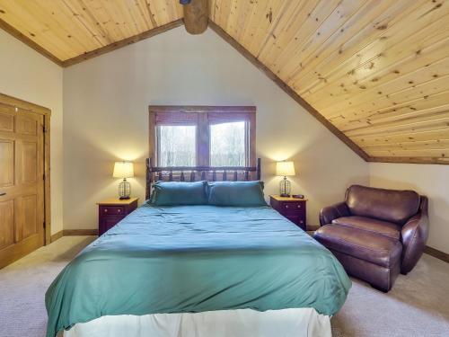 832 Mountain Cabin