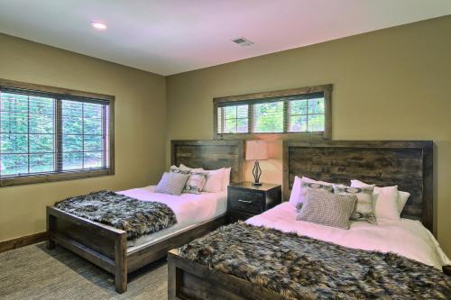 7325 Creekside Condo