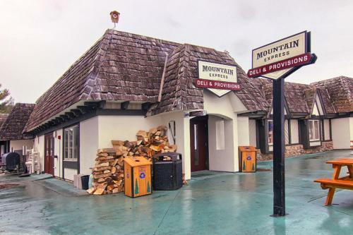 620 Disciples Village