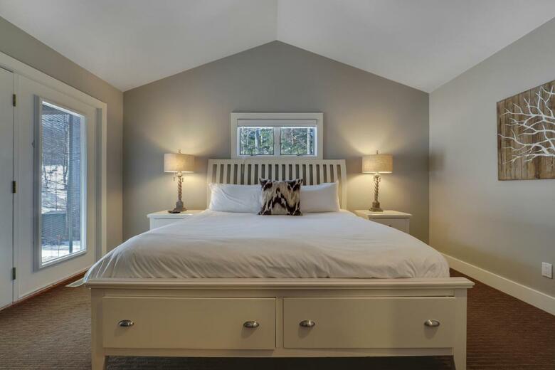 690 Disciples Village Condo