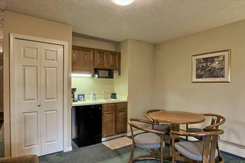 109 Pointes North Inn