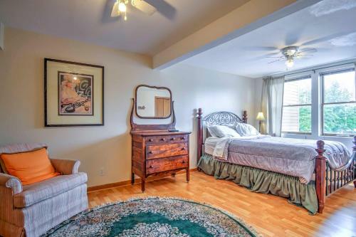 Lovely Apartment With Balcony In Downtown Grand Haven
