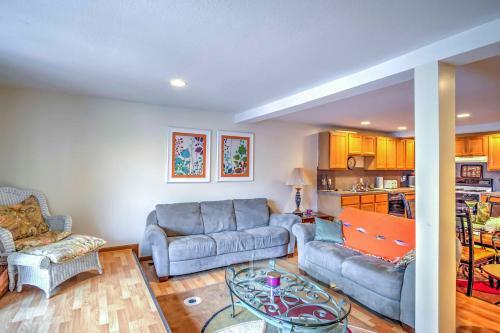 Lovely Apartment With Balcony In Downtown Grand Haven