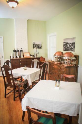 Pine Cottage Bed & Breakfast