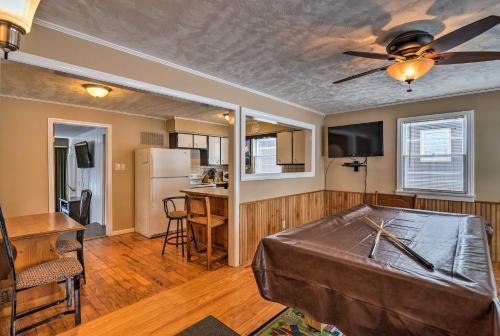 Cottage With Fire Pit Walk To Park And Houghton Lake!