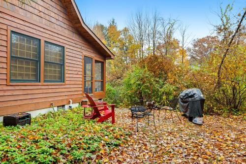 Kingfisher Cove Cabin 16