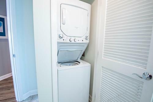 Beach Room 325