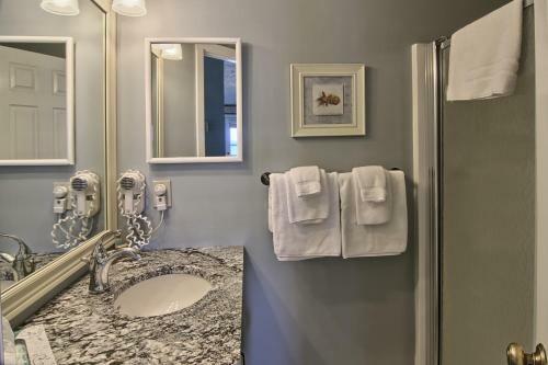 204 North Shore Inn