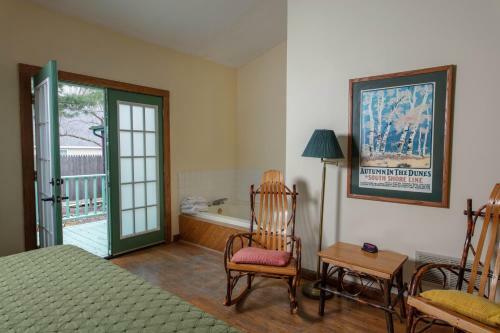 Posada Gordon Beach Inn