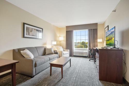 Cobblestone Hotel & Suites - Austin