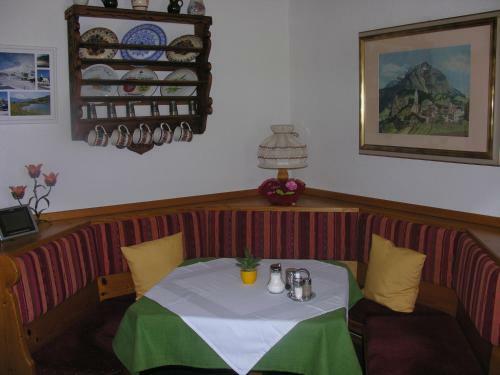 Hostal Pension K�berl