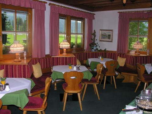 Hostal Pension K�berl