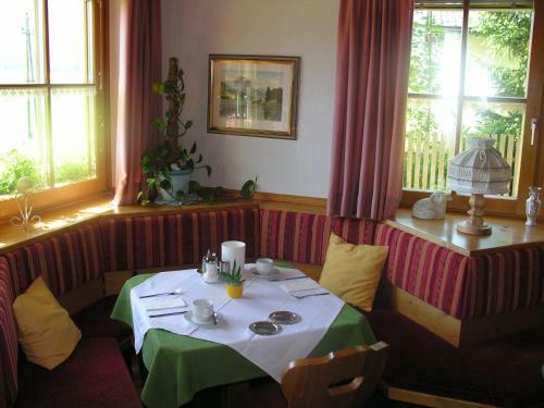Hostal Pension K�berl