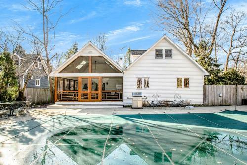 Azur Pool House