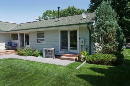 Apartamento Remodeled Apt - 8 Mi To Downtown Minneapolis!