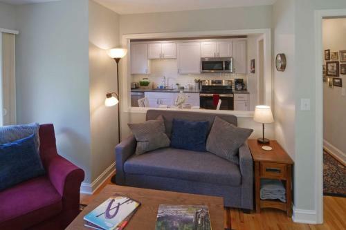 Apartamento Remodeled Apt - 8 Mi To Downtown Minneapolis!