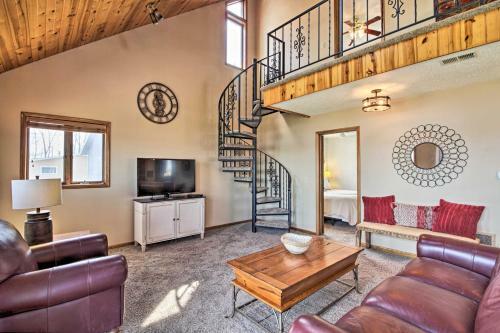 Authentic Cabin With Fire Pit On Roberds Lake!