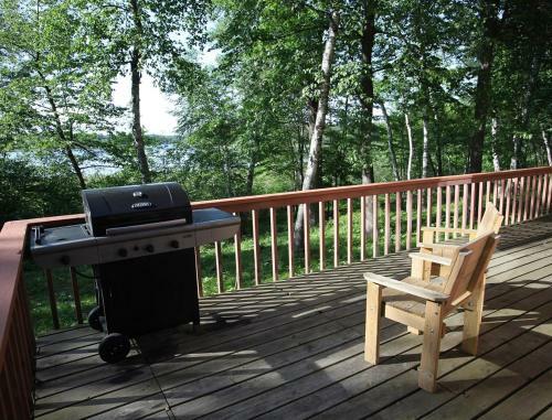 Beautiful Vacation Apartments On Serene Gull Lake