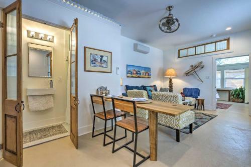 Walk To Beach From Chic Old Town Apartment With Yard