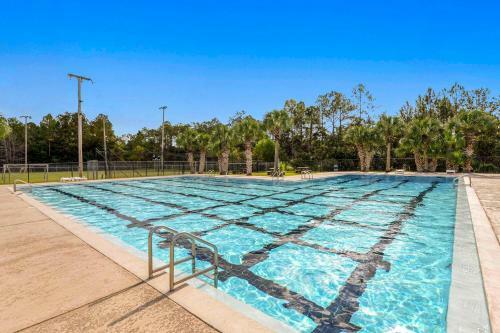 Apartamento 1st Floor, Renovated And Updated Condo With Pool