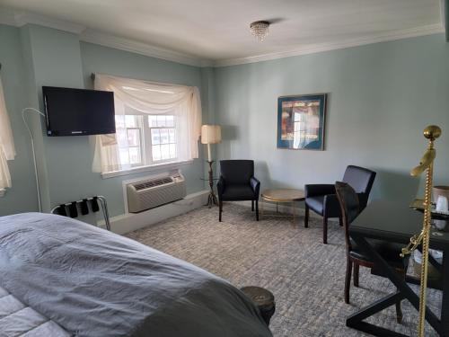 Hotel Lowell Inn