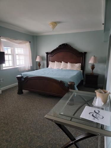 Hotel Lowell Inn