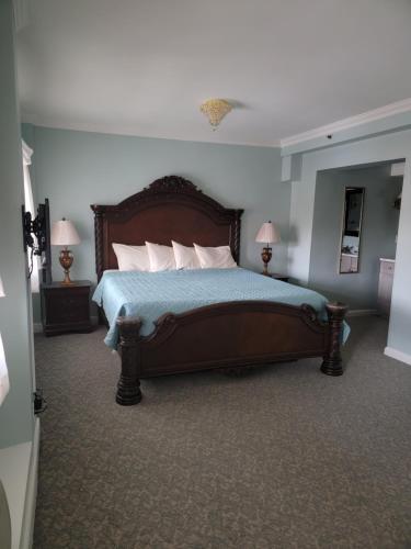 Hotel Lowell Inn