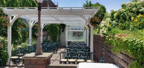 Hotel Lowell Inn
