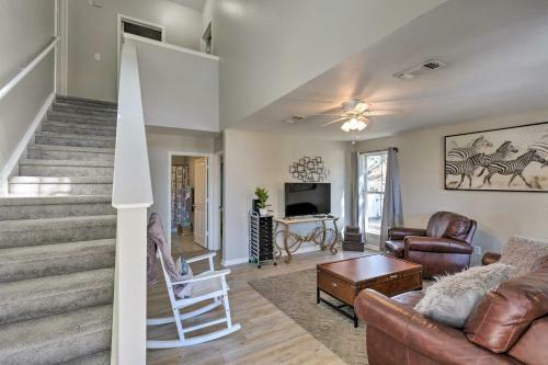 Modern Cottage By Boomtown, About 1 Mi To Beach!