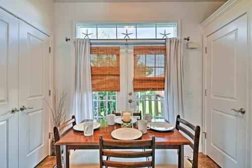 Cozy Pass Christian House With Porch Steps From Beach