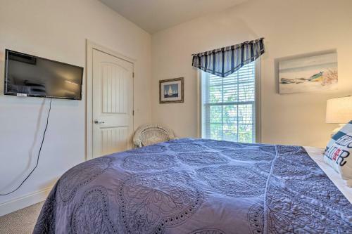 Gulf Coast Getaway With Water Views - Walk To Beach!