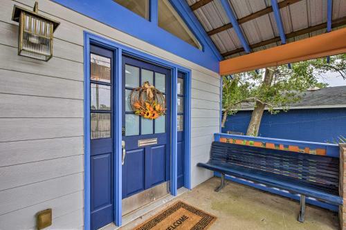 Downtown Ocean Springs Duplex With A And C, 1mi To Beach