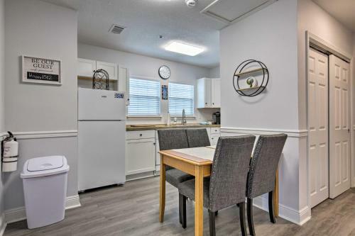 Downtown Ocean Springs Duplex With A And C, 1mi To Beach