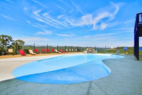 Condo 313
