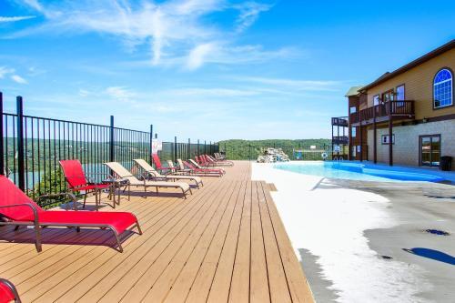 Condo 313
