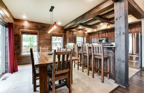 Luxury Lakefront Villa 2 Mi To Sdc Huge Pool Kayaks Dock