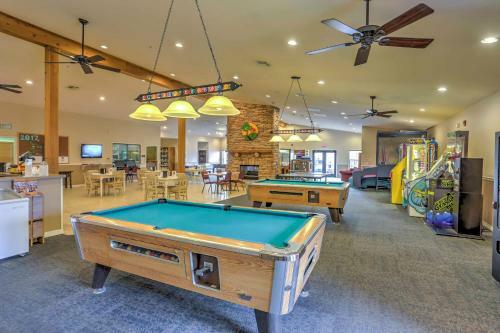 Apartamento The Ridge Resort Condo With Pools And Golf Course!