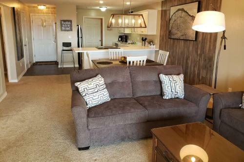 Pointe Royale 93-5