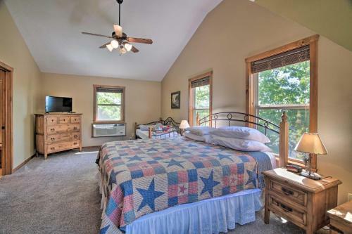Refined Resort Residence Near Silver Dollar City!