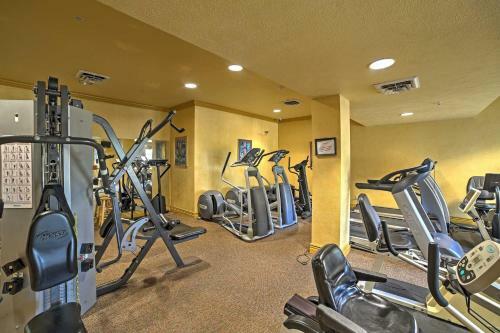 Apartamento Condo With Pool Access - 5 Mins To Table Rock Lake!