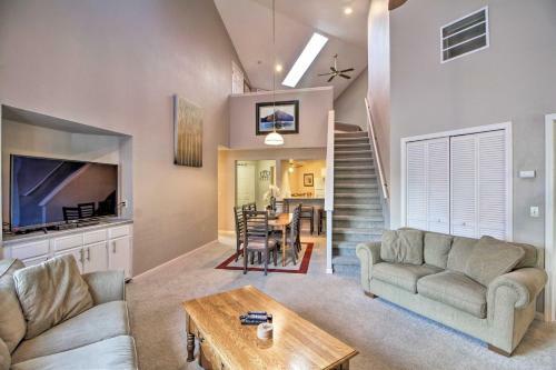 Apartamento Condo With Pool Access - 5 Mins To Table Rock Lake!