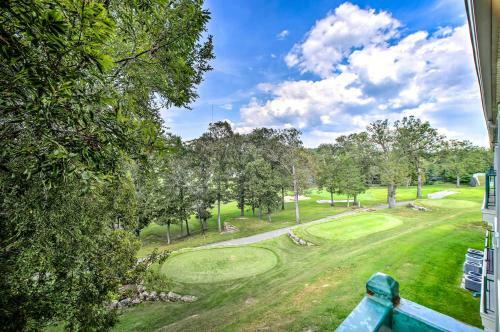 Apartamento Two-story Condo On Holiday Hills Golf Course!