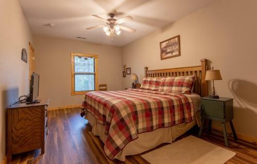 Ozarks Oasis Cabin