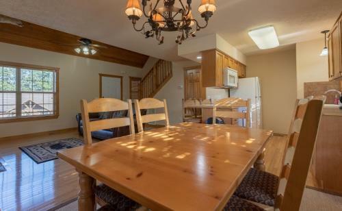 Tin Cup Cottage Cabin