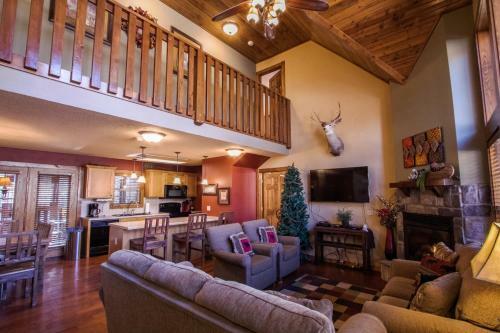 Lazy Time Lodge Cabin